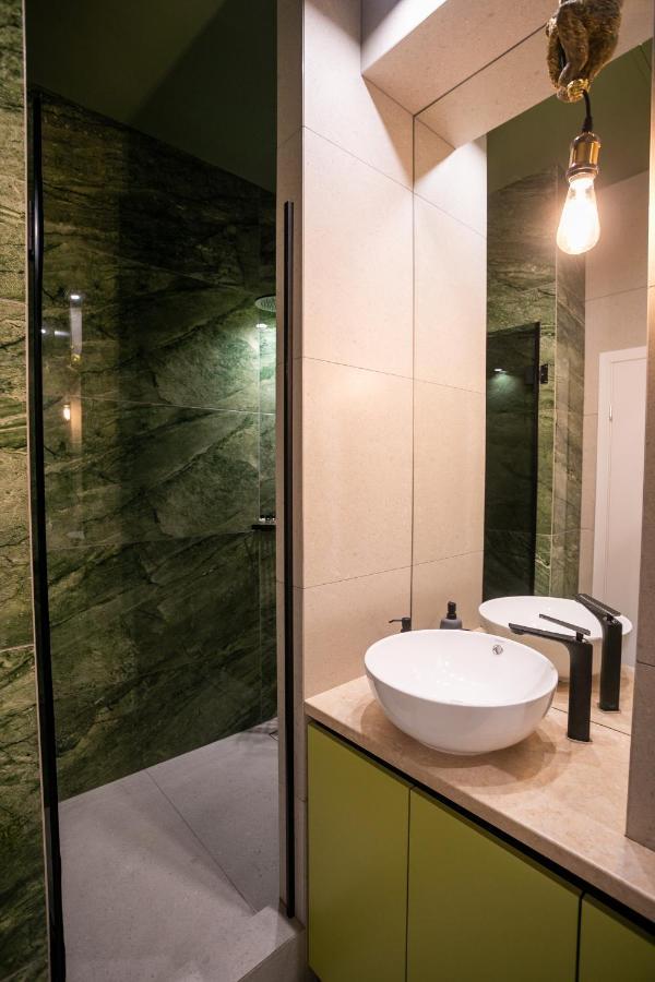High Five Apartments, Area * Dnipro